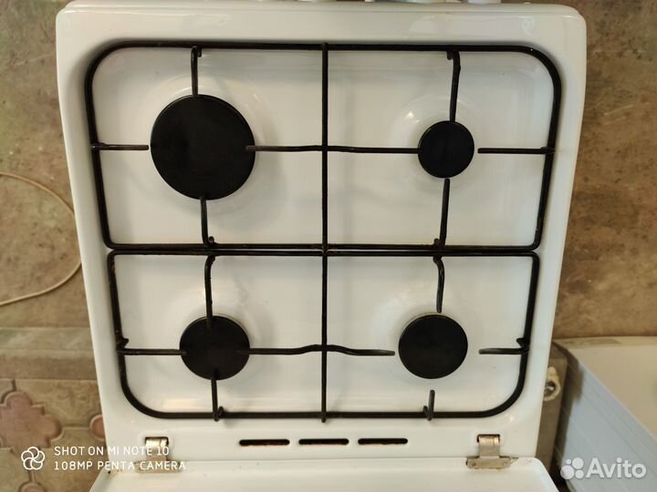 Газовая плита Indesit. Розжигом и грилем. Доставка