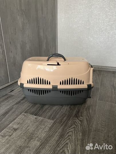 Переноска для собак и кошек