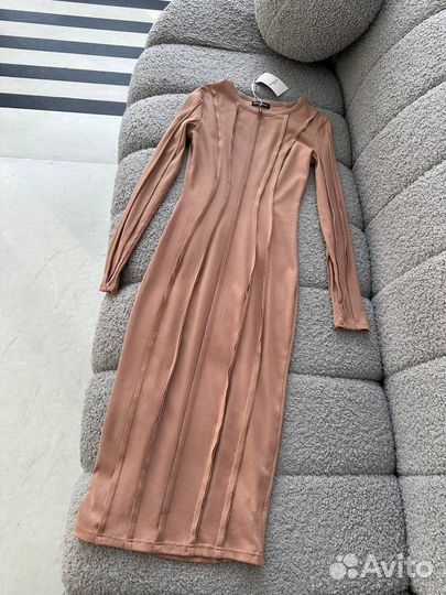 Стильное платье Balenciaga