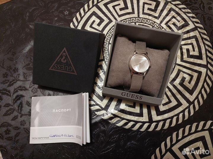 Guess часы женские