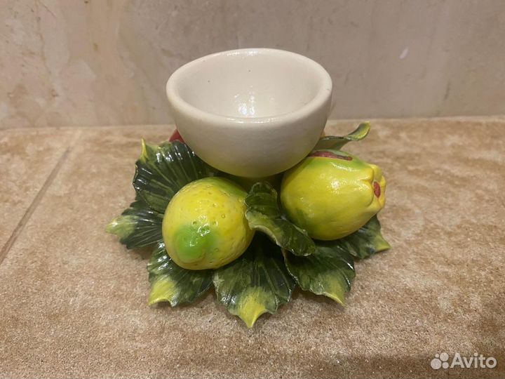 Подставка под яйцо