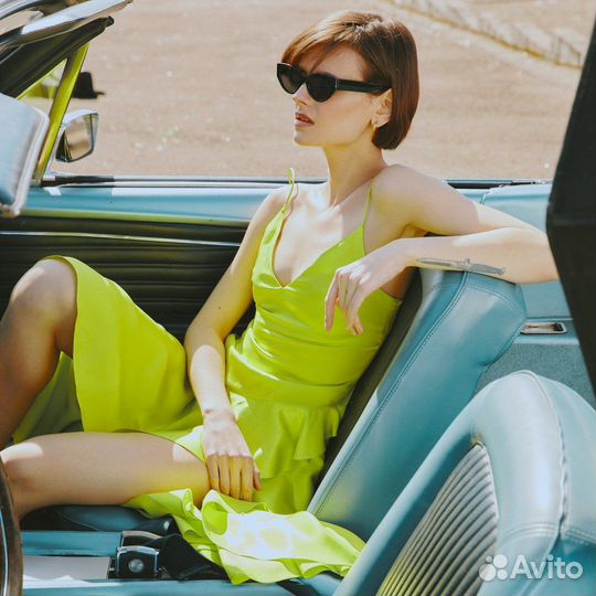 Платье с воланами Lime