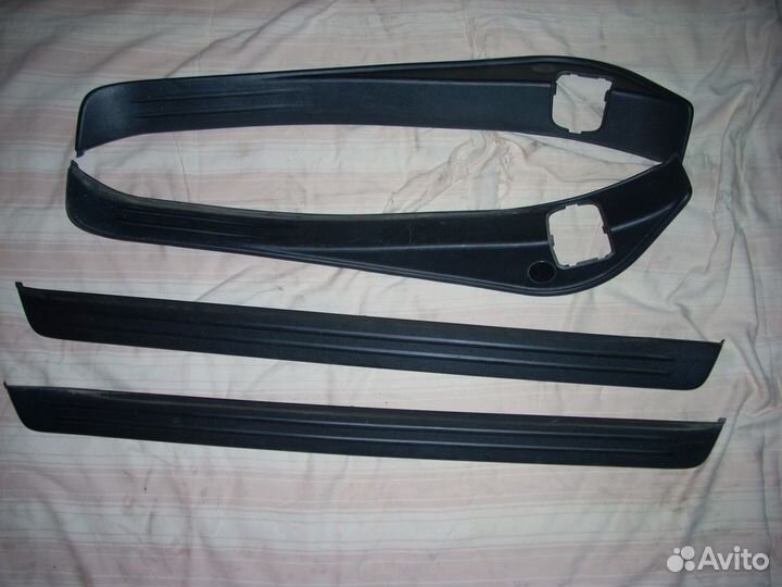 Накладки на порог для Субару Легаси 2003 - 2008г