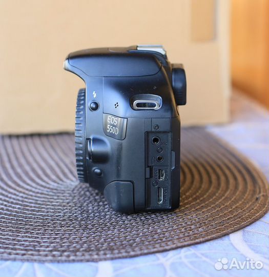 Canon 550d с объективом