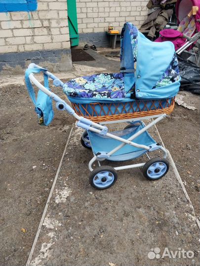 Коляска для кукол