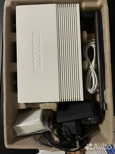 Беспроводной маршрутизатор со встроенным модемом