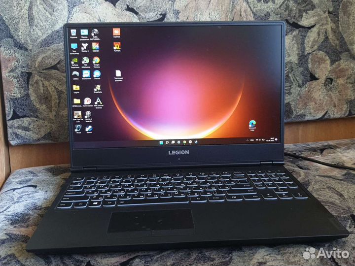 Ноутбук Lenovo Legion Y540 с 1660ti