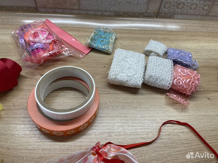 Ленты и декор для рукоделия