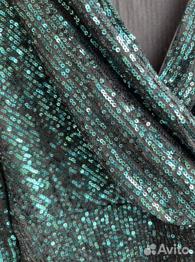 Платье с пайетками