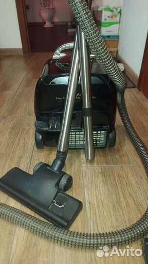 Пылесос для влажной и сухой уборки