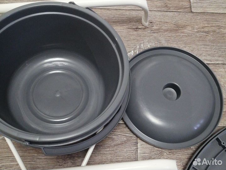 Санитарное кресло туалет