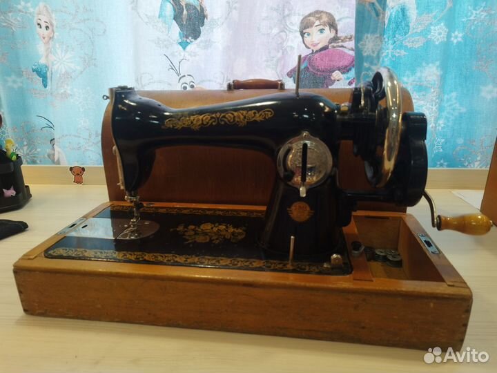 Швейная машинка подольск ручная