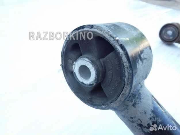 Рычаг задний верхний правый