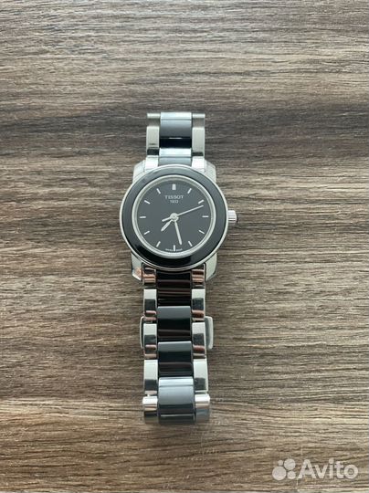 Наручные часы женские Tissot Cera