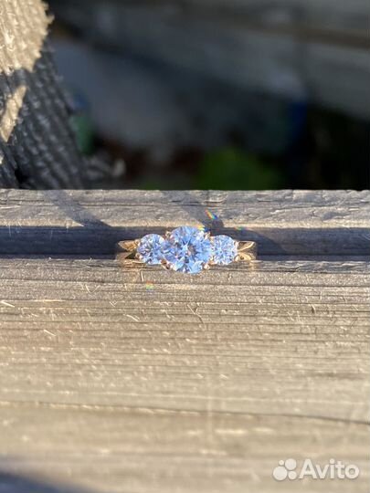 Золотое кольцо 585