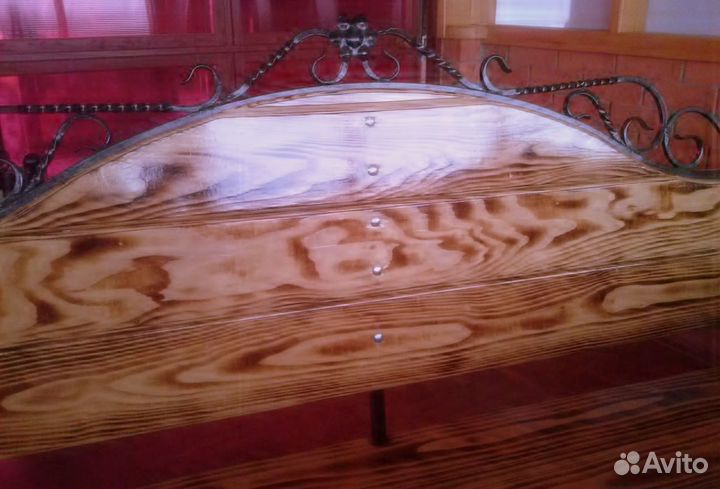 Скамья деревянная с ковкой большая