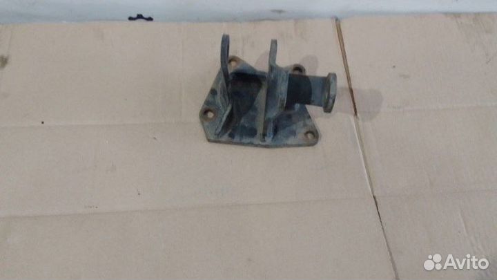 Кронштейн торсиона левый Man Tga