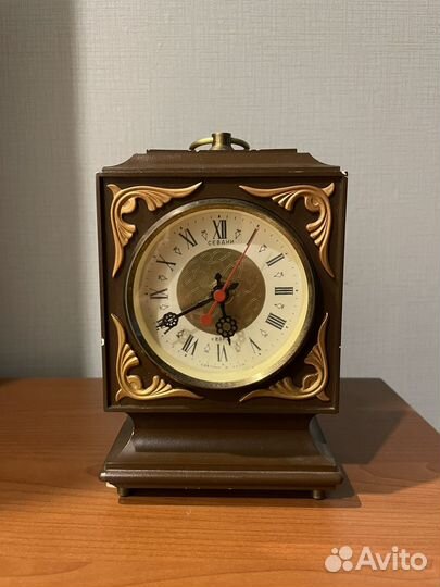 Часы севани СССР