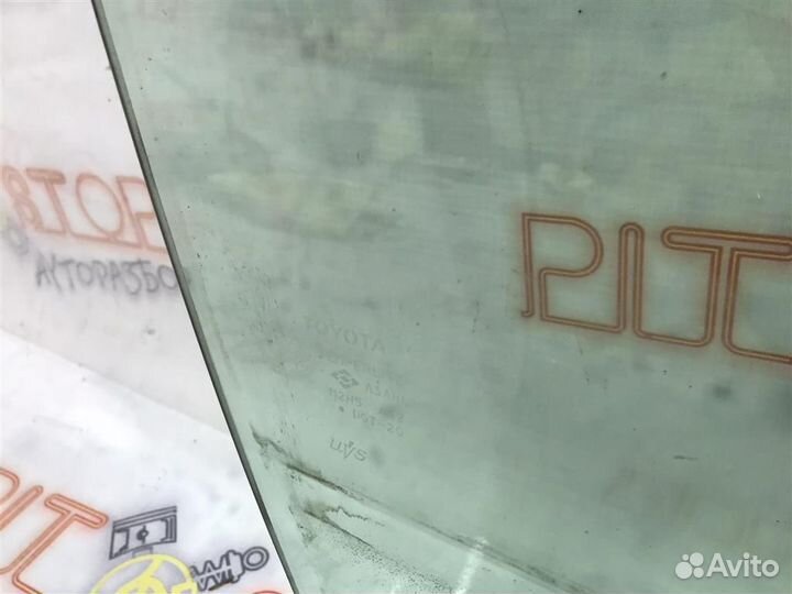 Стекло двери переднее правое Toyota Windom (MCV30