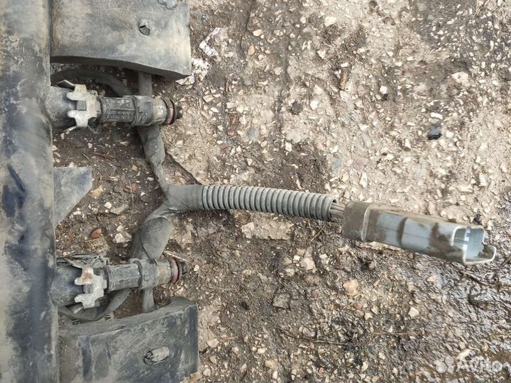 Топливная рампа Ситроен Ксара Пикассо Пежо 406 607