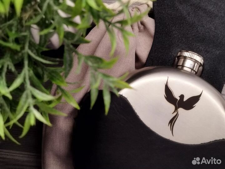 Лазерная гравировка на металле ножах жетонах