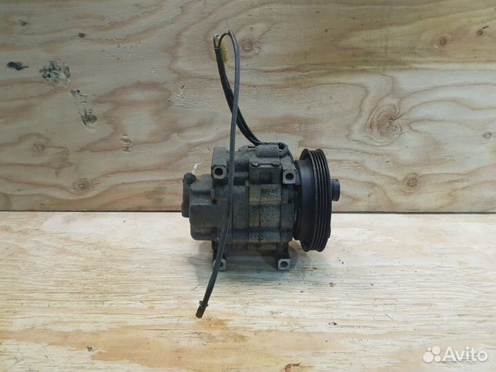 Компрессор кондиционера Mazda Familia bhalp Z5DE