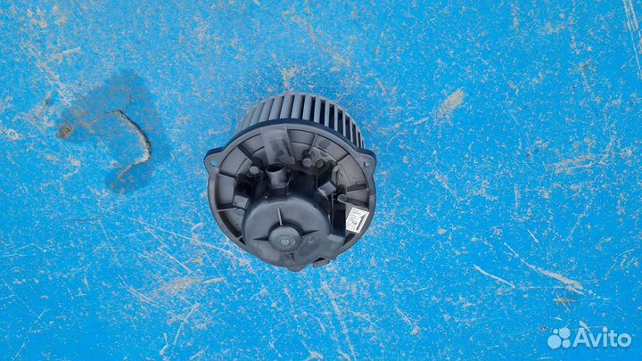 Новый оригинал мотор отопителя Киа спектра