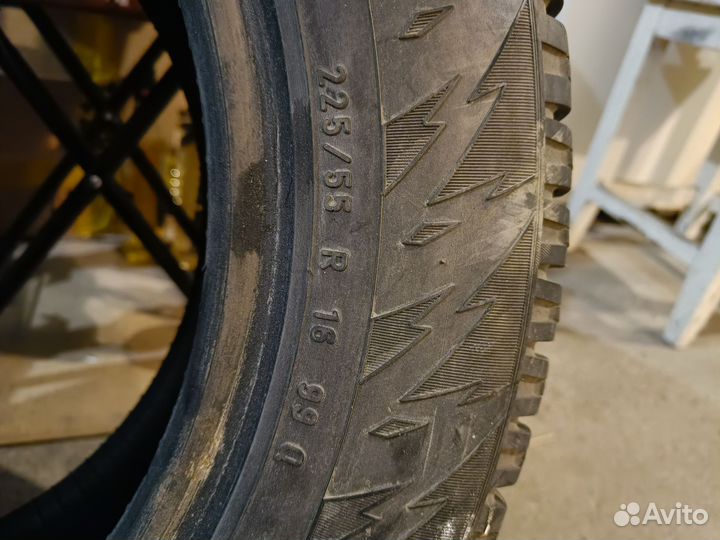 Pirelli Winter 160 Studdable Plus 225/55 R16 99Q