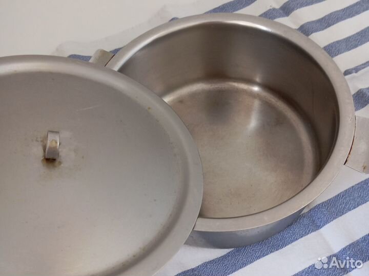 Набор посуды кастрюли тарелки