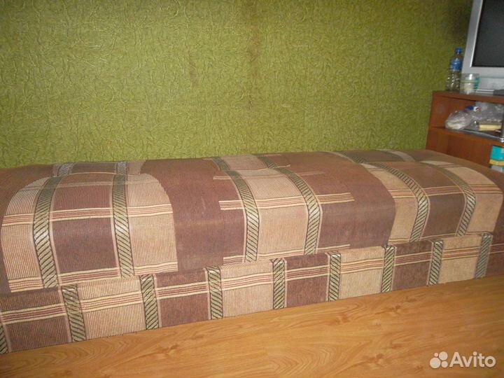 Кровать (лежанка)