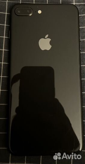 iPhone 8 Plus, 64 ГБ