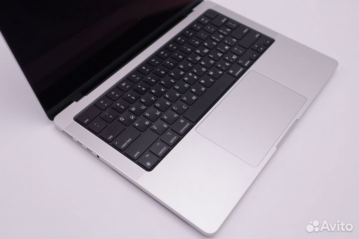 MacBook Pro 14 m3 8gb 512gb