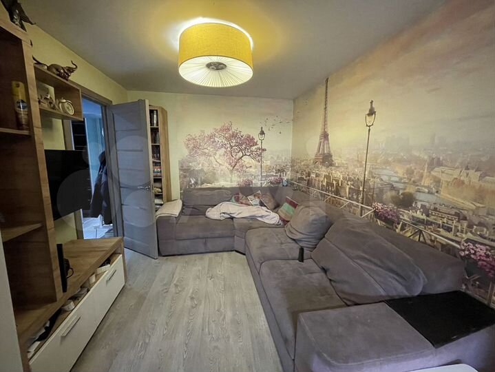 3-к. квартира, 65 м², 2/4 эт.