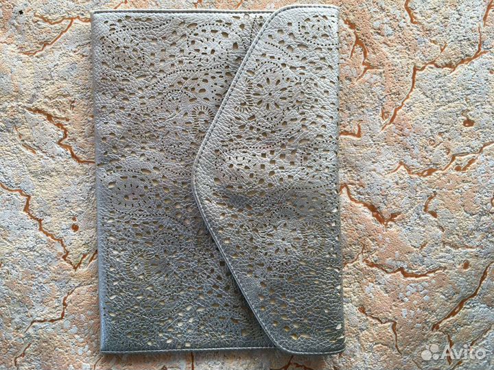 Клатч серебристый