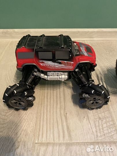 Продам игрушечные машинки на пульте управления