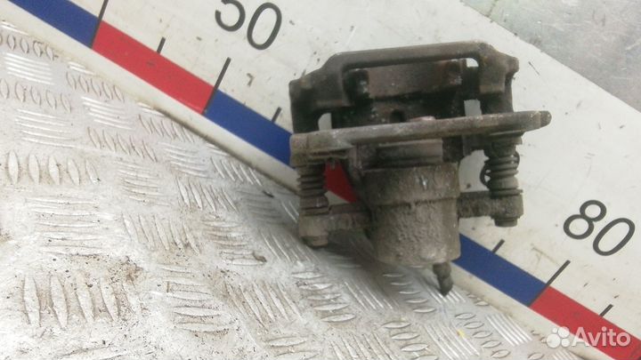 Суппорт задний левый Toyota Avensis 2 (T250) 2005