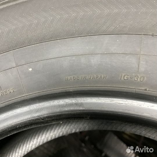 Yokohama Ice Guard IG30 205/55 R16