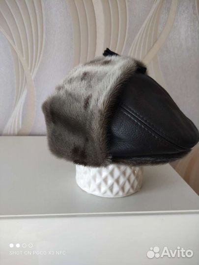 Мужская кожаная кепка