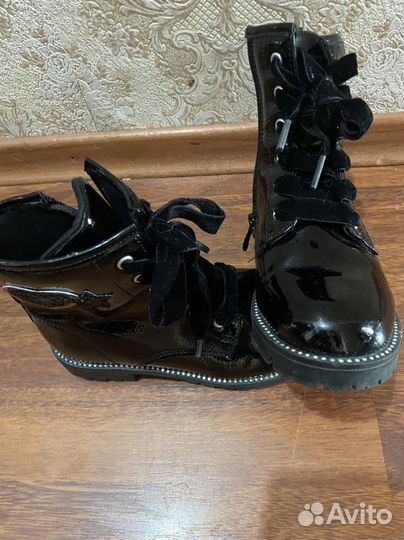 Ботинки демисезонные для девочки 32 размер новый