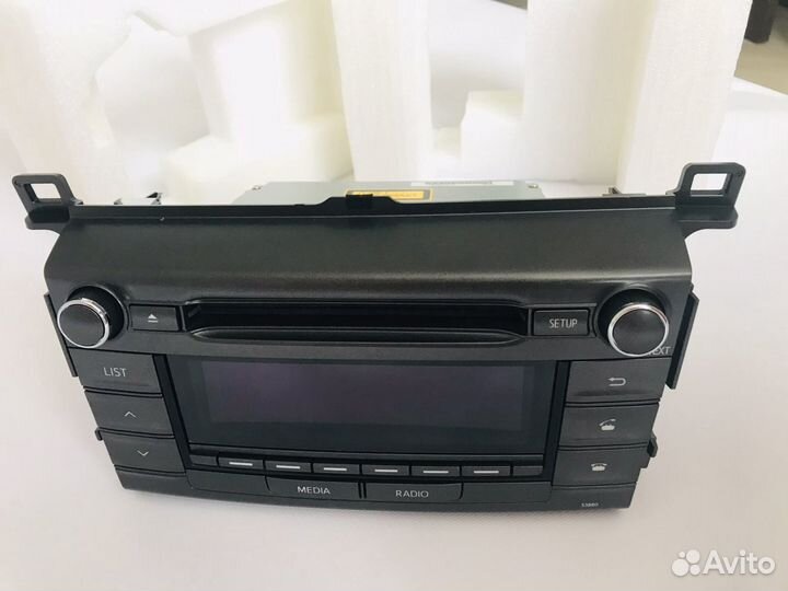 Штатная магнитола RAV4