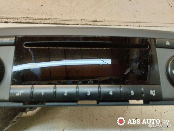 Магнитола (аудио система) Smart Forfour 1