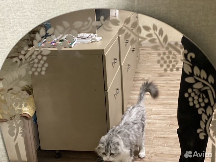 Зеркало настенное в прихожую бу