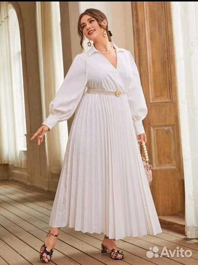 Платье с плиссированной юбкой