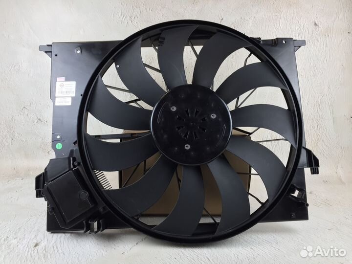 Вентилятор Mercedes W209 W211 C216 C219 W221 C199