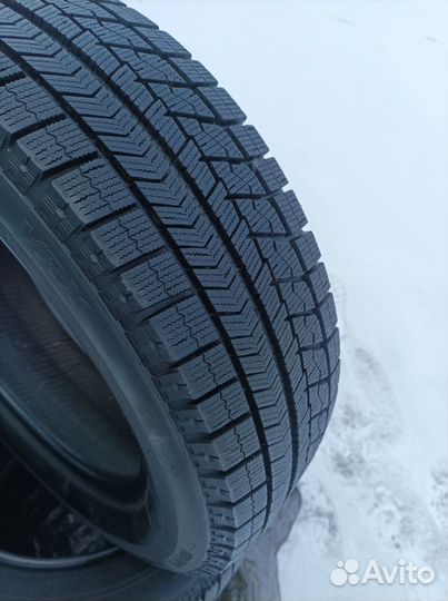 Bridgestone Blizzak VRX 185/65 R15 88