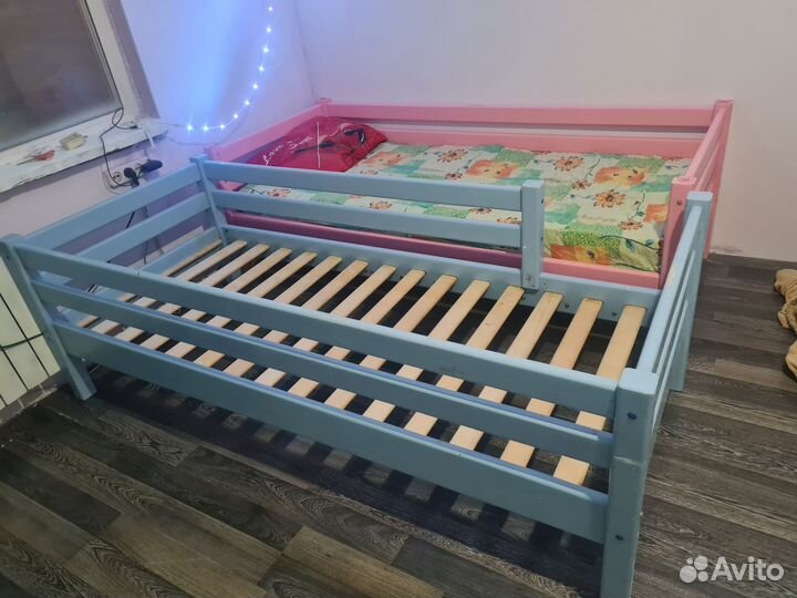 Детская двухярусная кровать