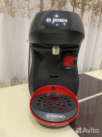 Капсульная кофеварка Bosh Tassimo happy TAS1003