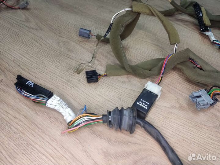 Проводка дверей, Volvo 960