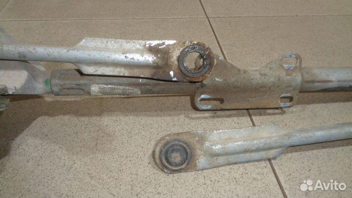 Трапеция стеклоочистителей Citroen C4