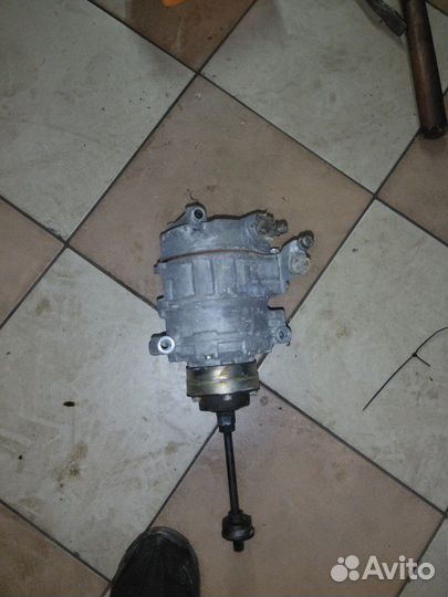Насос кондиционера Ауди S5 4.2 CAU
